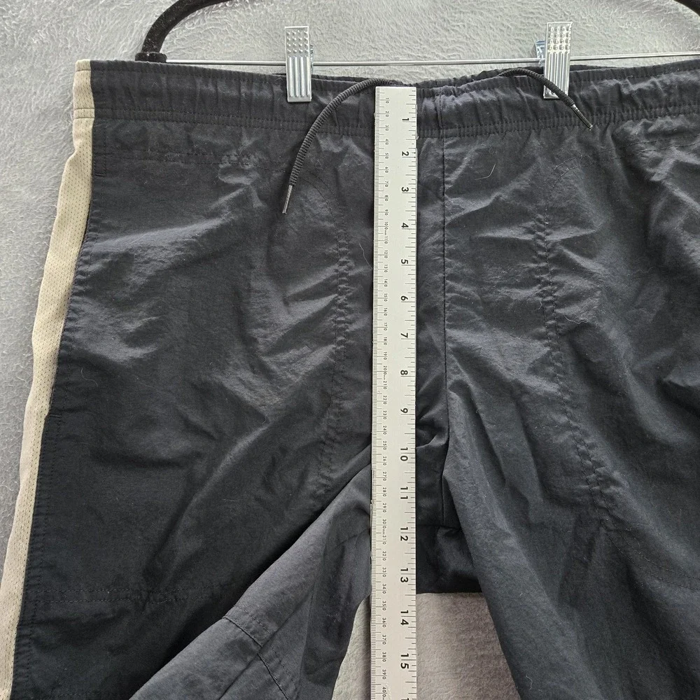 VINTAGE Nike‎ Men Activewear Shorts M Black Lined Logo Mesh 10